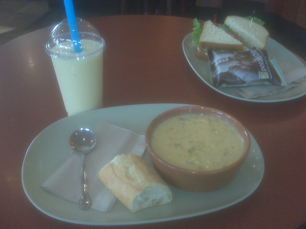 panera bread keene nh :: broc. cheddar soup with a mango smoothie