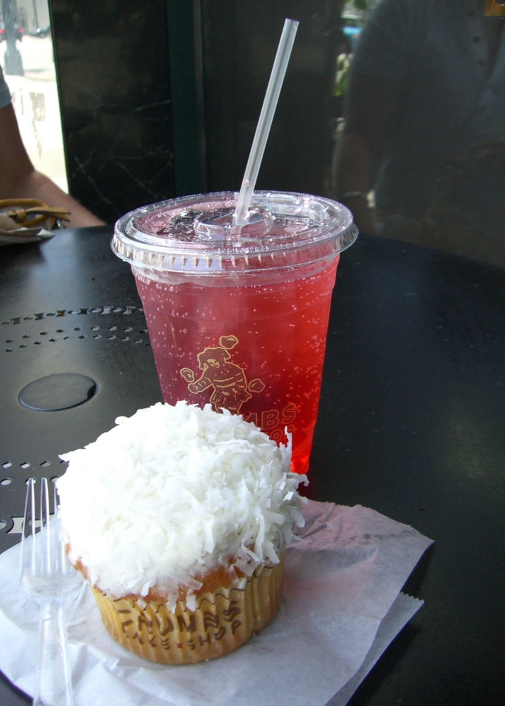 Crumbs on Rodeo Drive :: coconut cupcake and raspberry Italian soda...mmmm