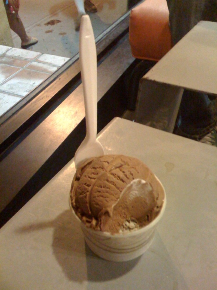Toscanini's Central Square Cambridge, MA :: this is Aztec Chocolate ice cream that was HOT!!! it had some spice to it!! very good!