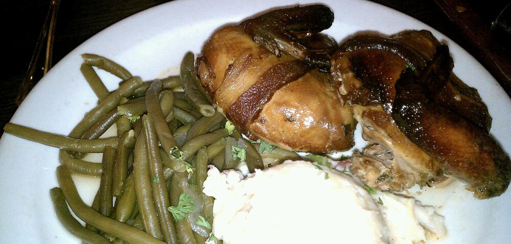 Old Lebanon Rd Nelson area Nashville, TM :: Clare Roasted Chicken..............................................$12
Bacon Wrapped w/Green Beans & Mashed Potatoes
