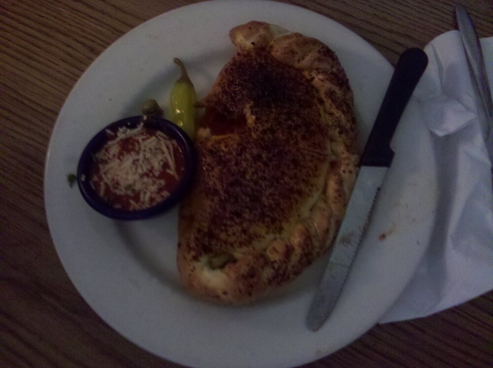 Old Chicago (Kearney, NE) :: Calzone