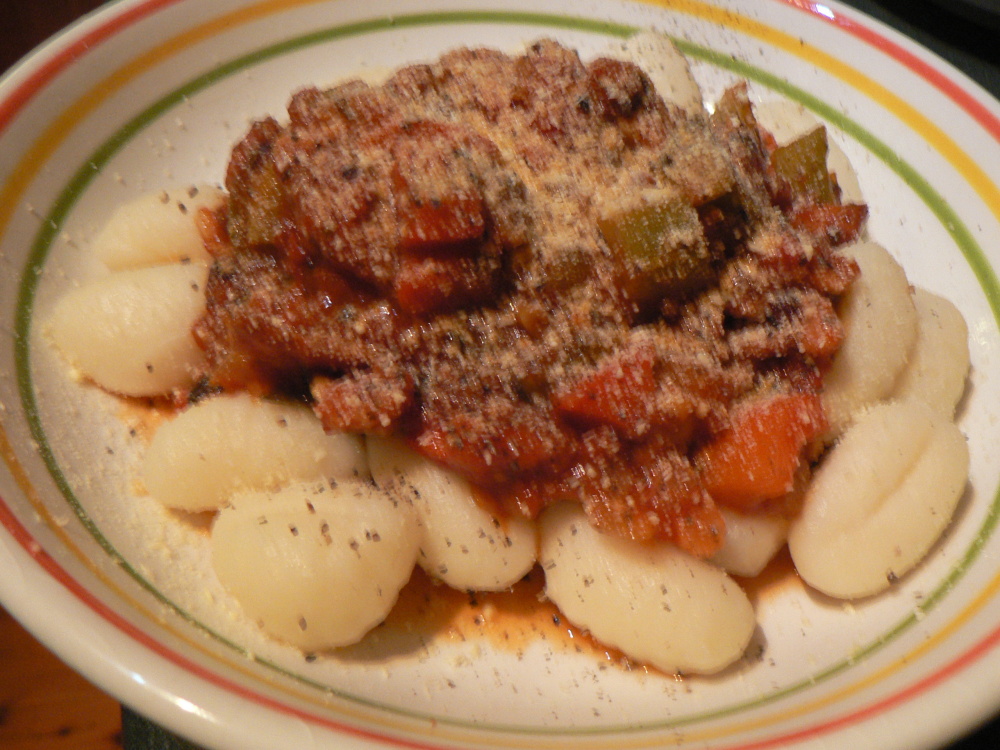 Brisbane, Australia :: Gnocchi with basil tomato bacon and capsicum sauce...........