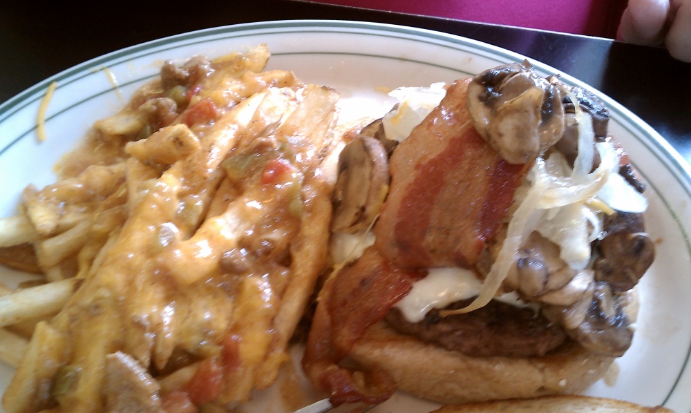 Denver, CO :: Gunthet Toodys mushroom burget and cheese frirs