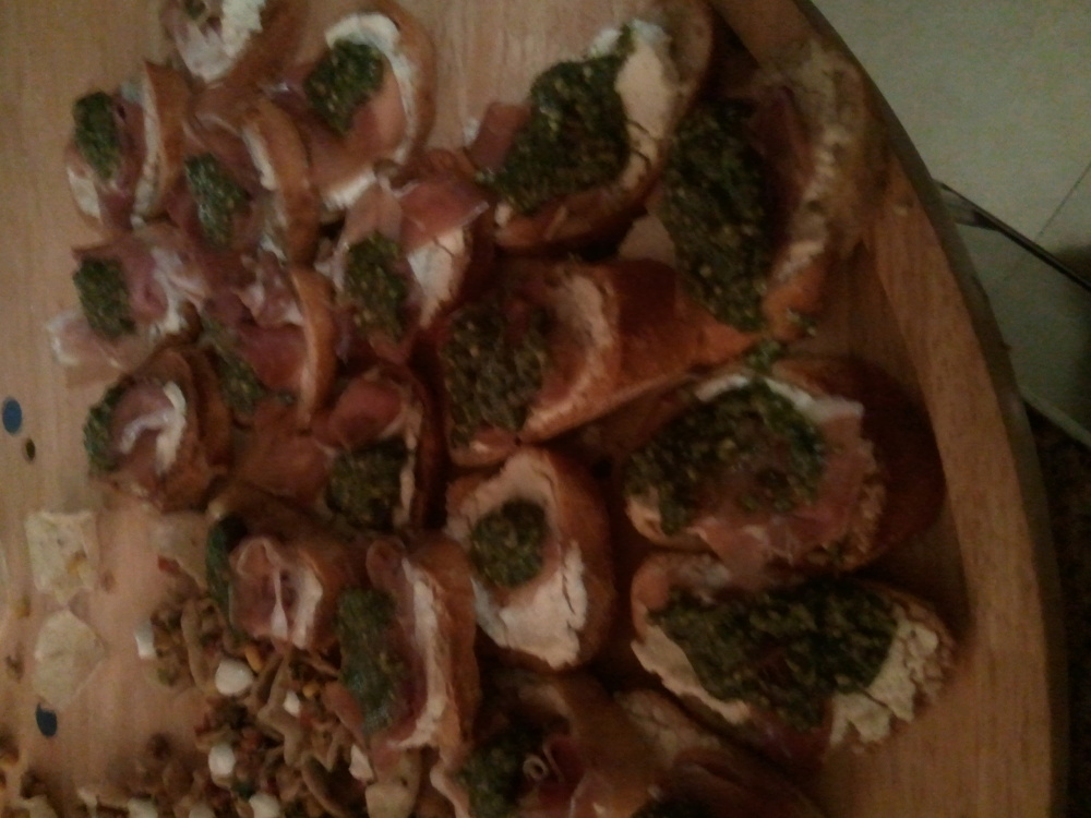 Mia,Home :: French bread,goat cheese,Prosciutto with a basil n oregano sauce