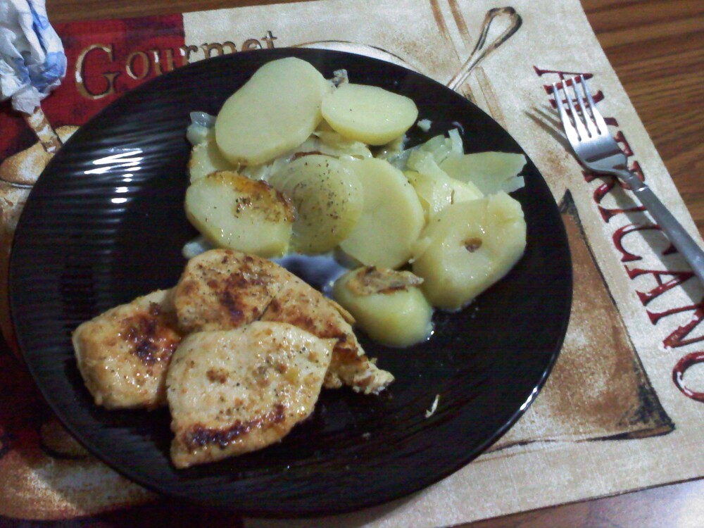 New Britain CT :: I made my husband some potatoes and chicken for dinner tonight, the chicken was great and the potatoes were alright :)
