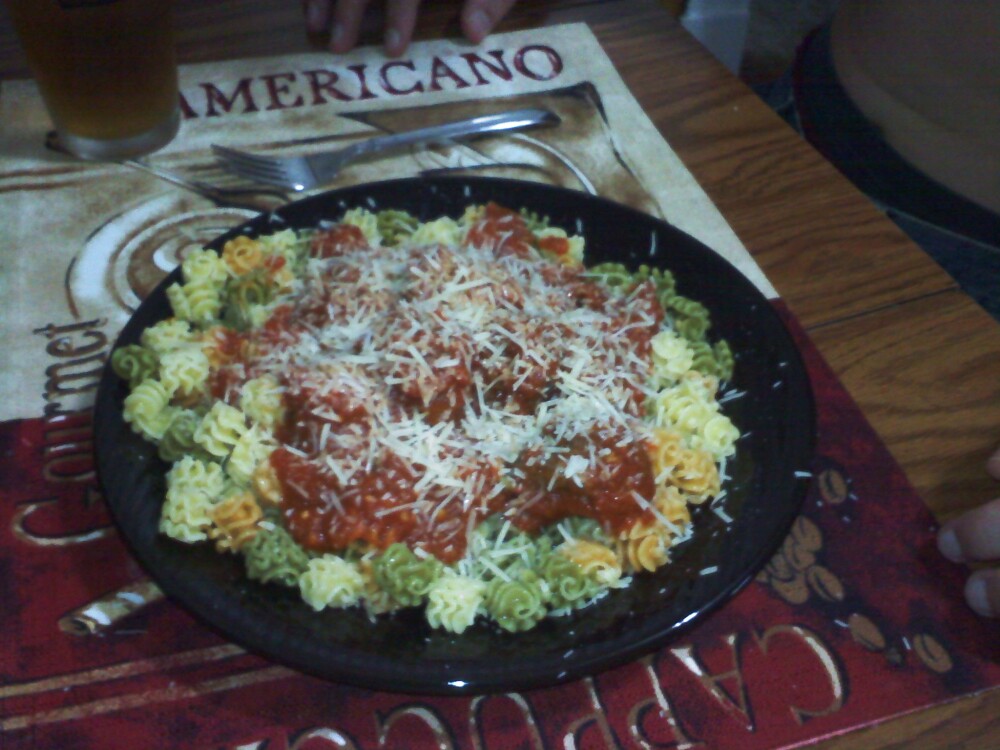 New Britain CT :: Made Pasta, pasta sauce and meatballs for the husband for dinner :) yum yum!