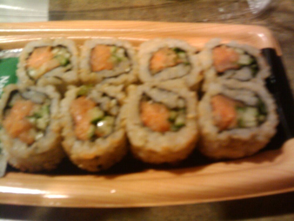 1St Ward  :: Spicy Salmon Roll w/ Brown Rice 