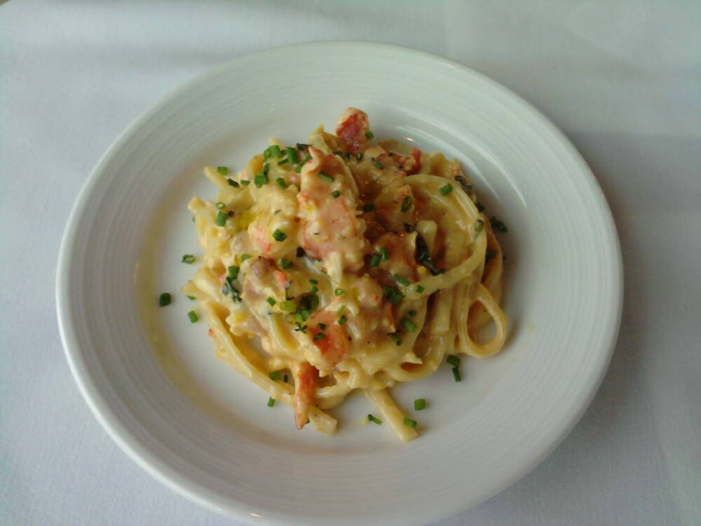 eastern ct  :: lobster with a roasted corn maple bacon cream tossed with linguini