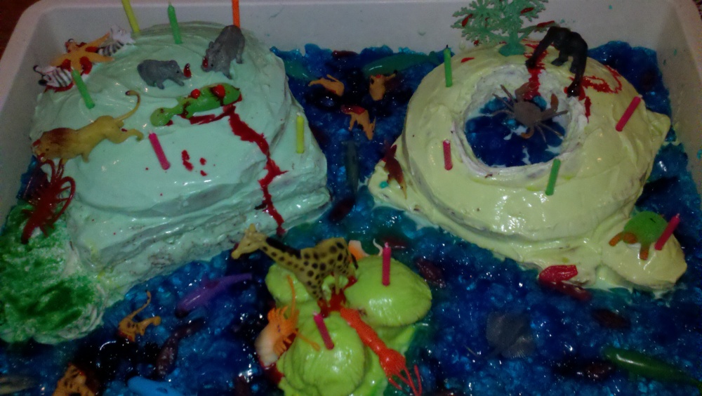twins b day party, fenway, boston :: the twin's birthday battle cake!