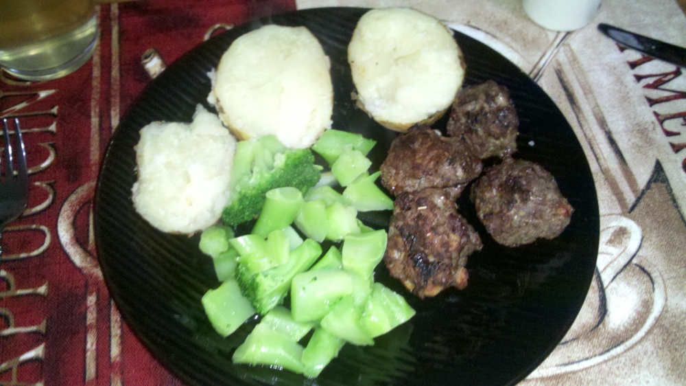 new britain ct :: made baked potatoes, meatballs and broccoli for the husband tonight :)