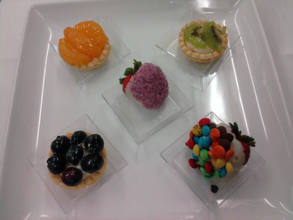 eastern ct  :: mini fruit tarts and covered strawberries