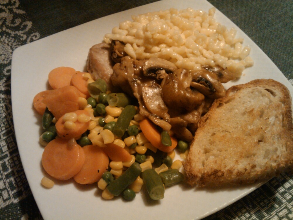 1St Ward  :: a well needed homemade supper: mixed vegetables: porkloin with mushrooms: spaetzle: buttered toast  mmmmmm delicious!!    