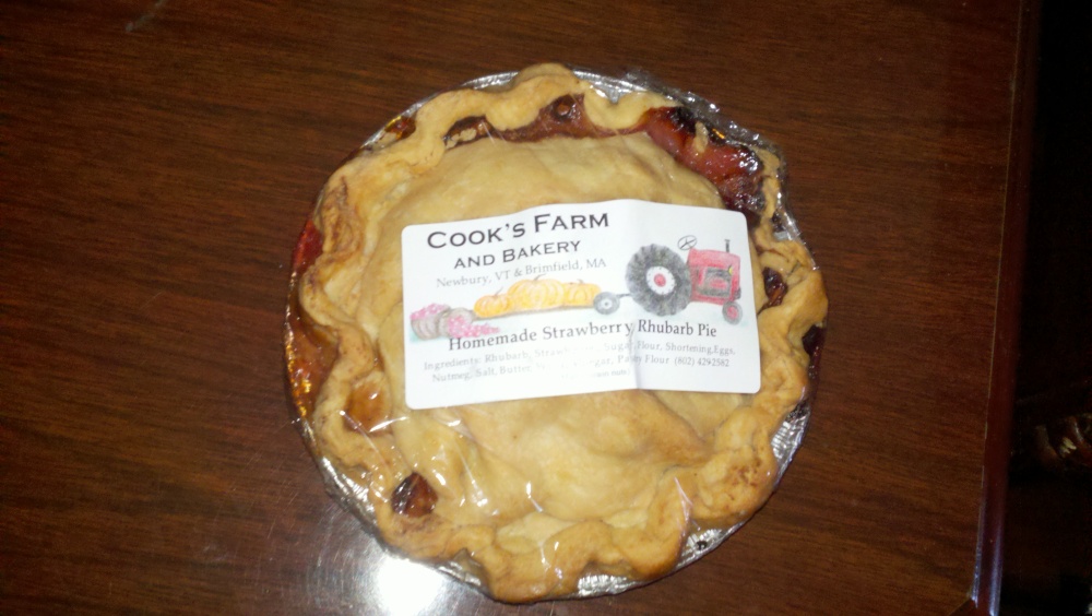 winter farmers market, somerville, ma :: strawberry rhubarb pie