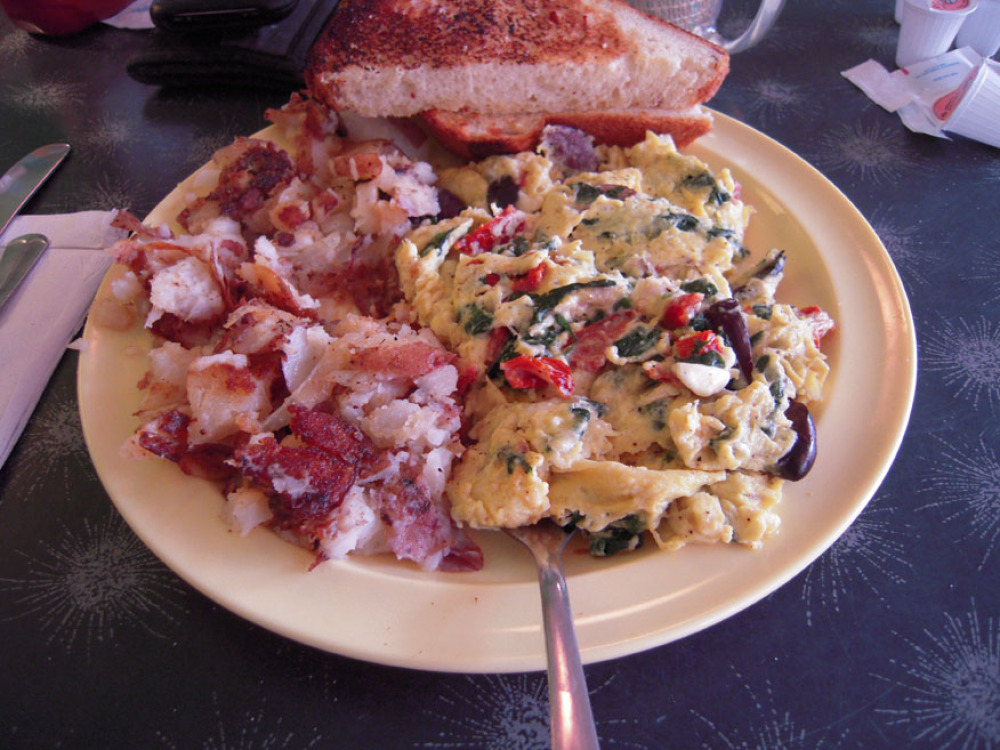 Friendly Toast Cambridge, MA :: this is a new place in Kendall Square Cambridge.... it was totally yummie style to the maxx.... it was called "The Greek Scramble""they asked me if I wanted bacon and chedder toast... I said yes please!