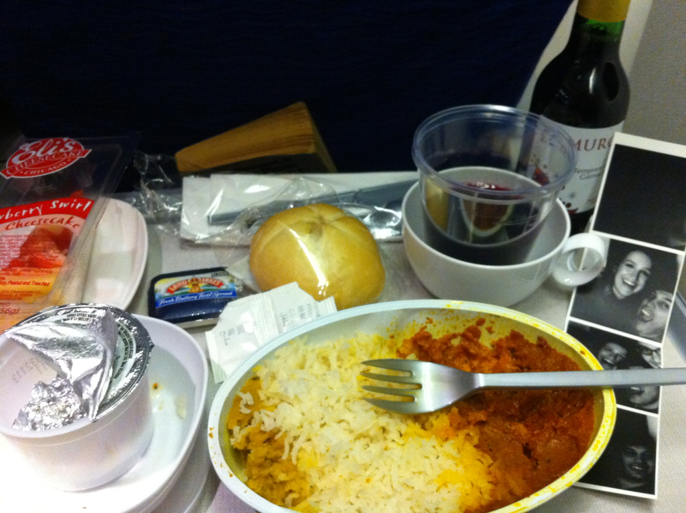 BritishAirways :: Chicken vindalou with rice and a Tempranillo 