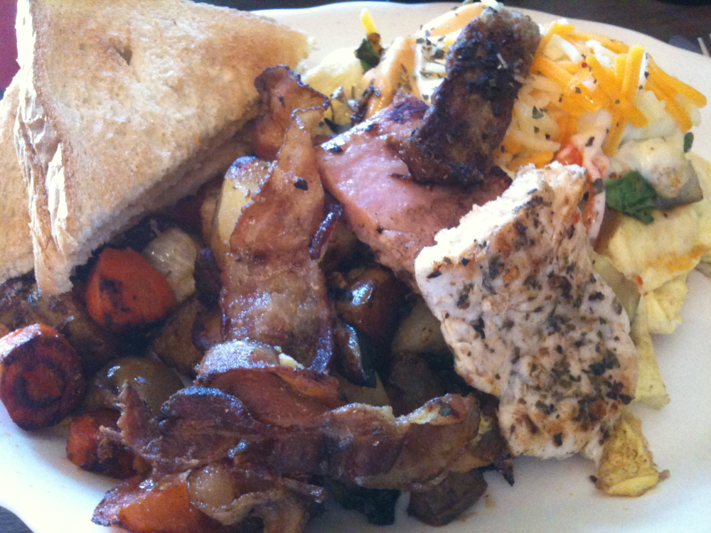 Brookline Street Lunch :: Ultimate Omelet - had it all!