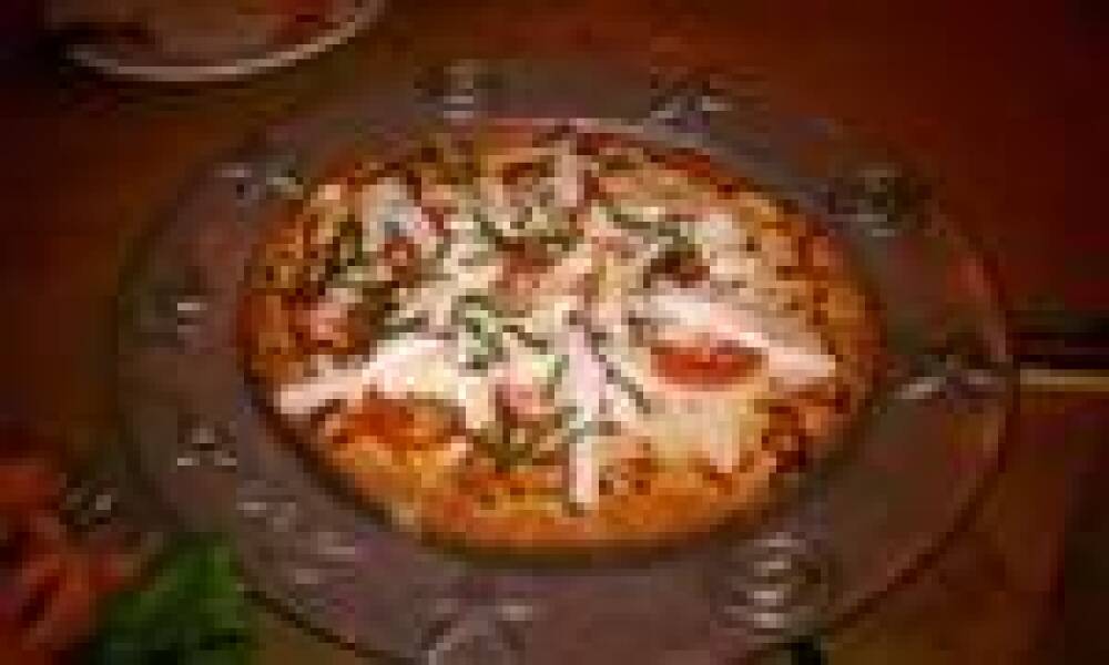 La Joya TX. :: Margarita pizza with goat cheese from "Republic of Rio Grande"