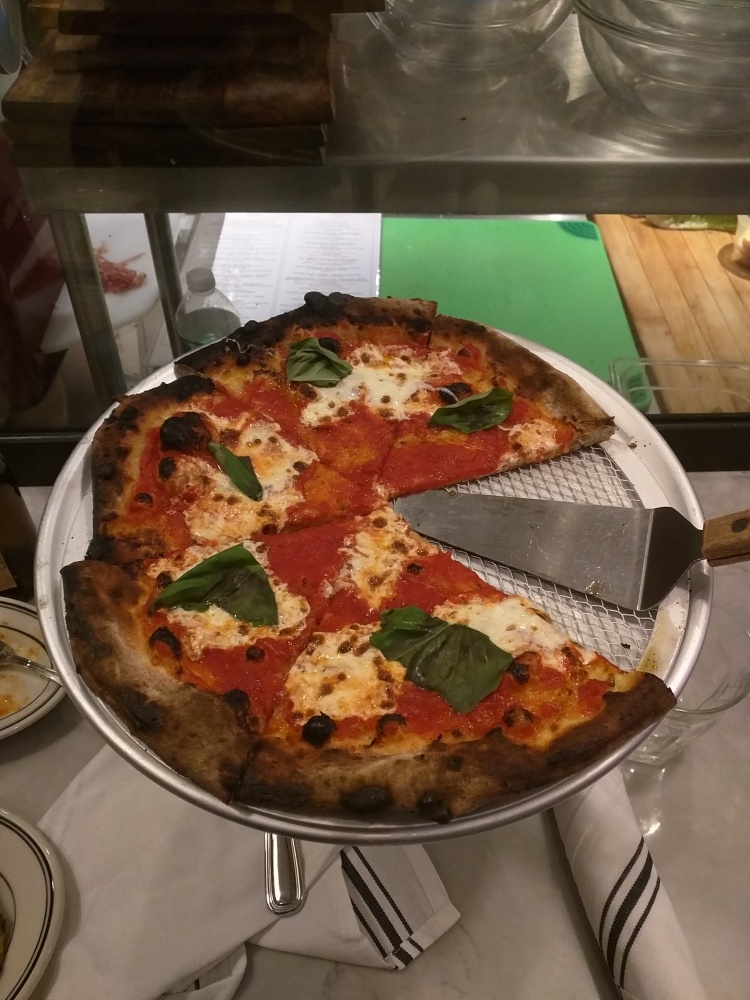 Savoy West Hartford CT :: Margherita pizza