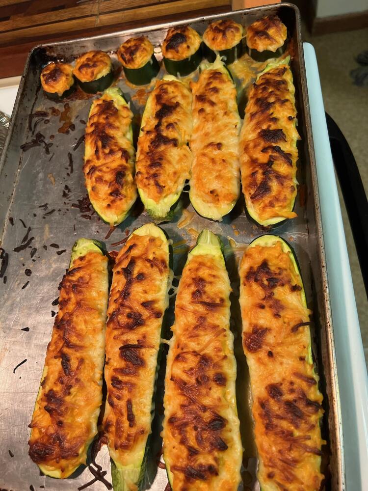 Milford, NH, USA :: Buffalo Chicken Zucchini Boats