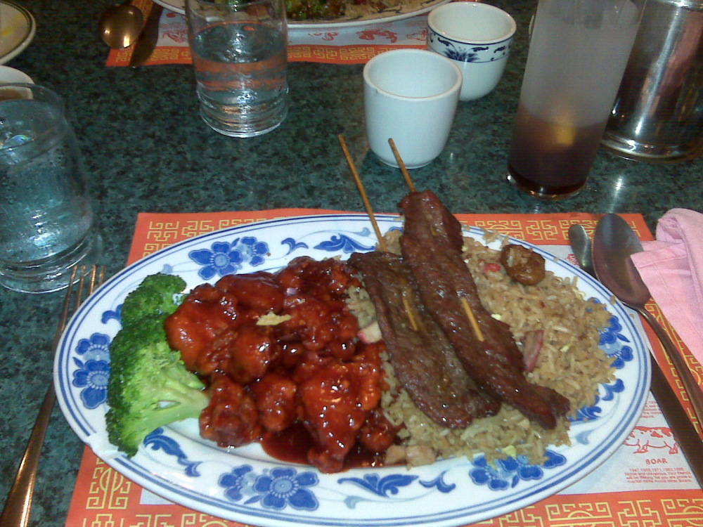 Golden Palace Milford NH :: General Gau's chicken with teriyaki beef.  Roy Rogers drink!