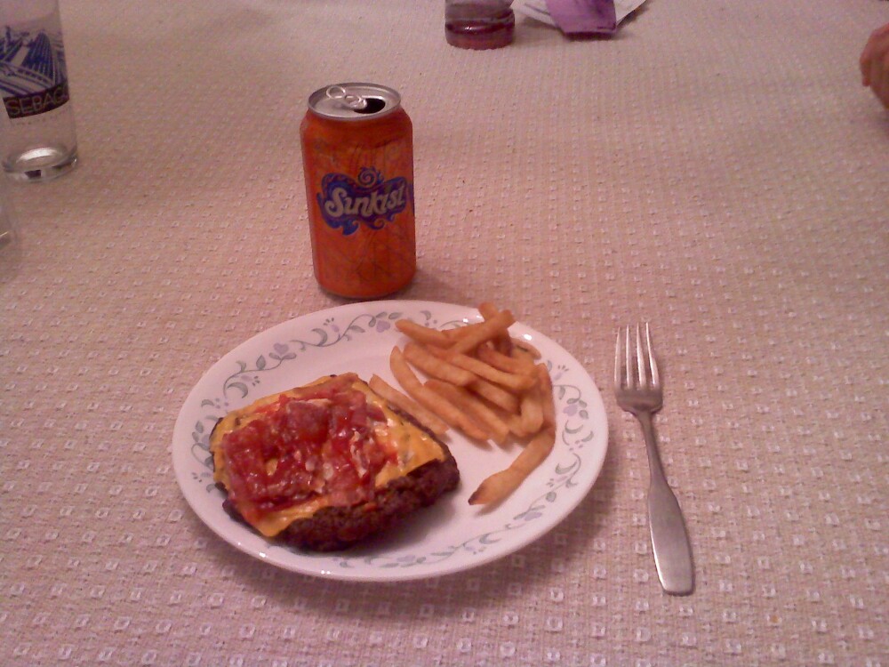 Wendy's Milford, NH, Elm Street :: I just had to have some fast food.
The Baconator: Six strips of hickory smoked bacon piled high atop two 1/4 lb. patties of fresh, never frozen, beef. Complete with two slices of American cheese, mayo and ketchup.  A real treat for a quick dinner.  Ate this at home with a cold drink.