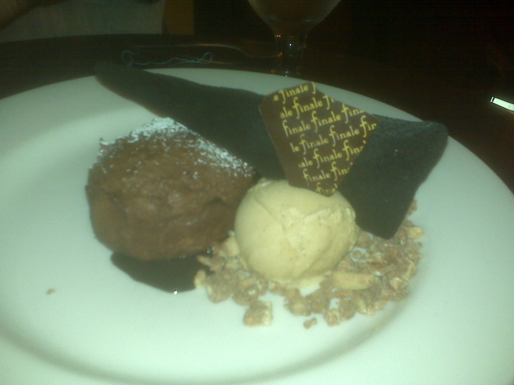 Finale- Harvard Sq Cambridge :: Chocolate Molton Cake paired with an Espresso Martini. YUM YUM YUM!!!
