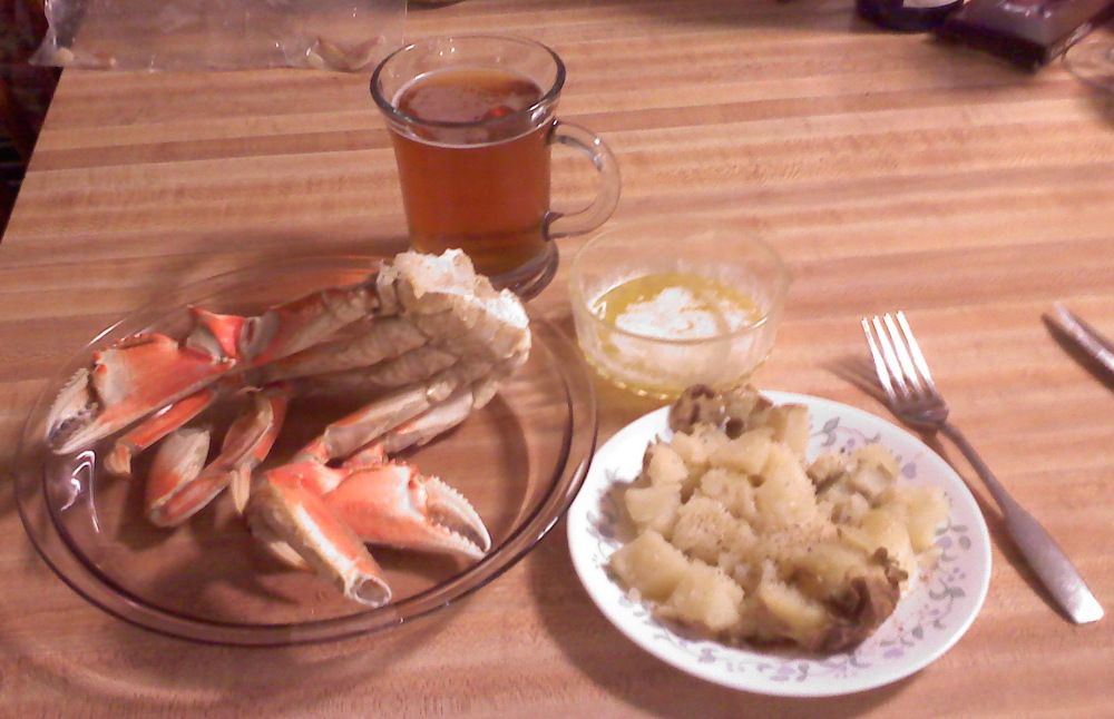 The Kitchen, Milford, NH :: Dungeness Crab with hot melted butter, baked potato and butter, a great salad with feta cheese and kalamata olives, and a GF beer to wash it all down.  Thanks to MN for another great taste of Dungeness Crab from the Pacific Northwest.