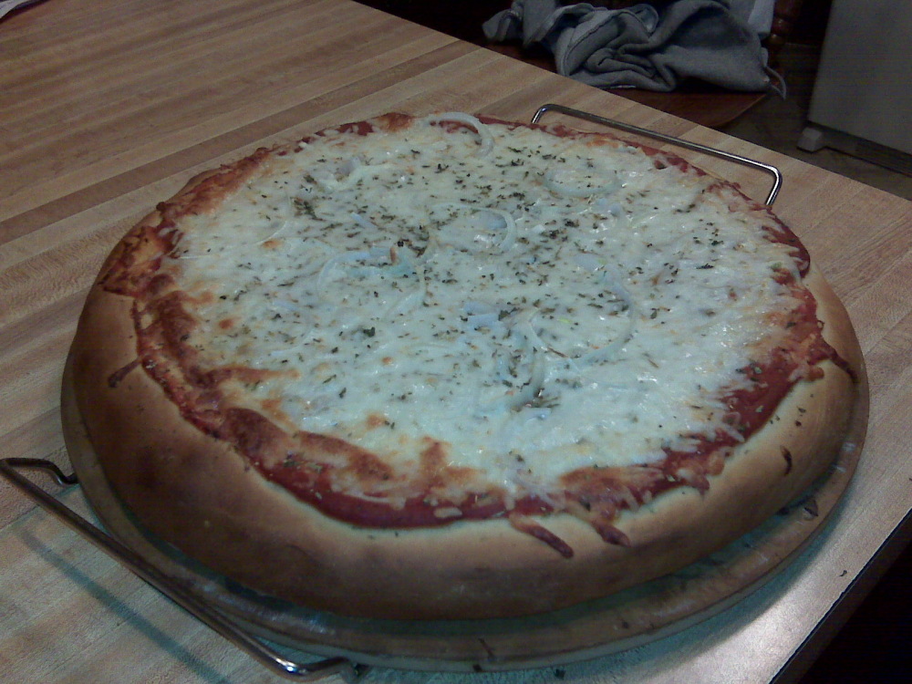 Milford NH :: Aunt Vesta's Homemade Pizza Dough recipe.

For toppings:
squeezed pizza sauce, mozzarella cheese, onions, and a few dashes of Italian herbs, garlic powder, and ground pepper

The crust was HUGE - much bigger than expected.