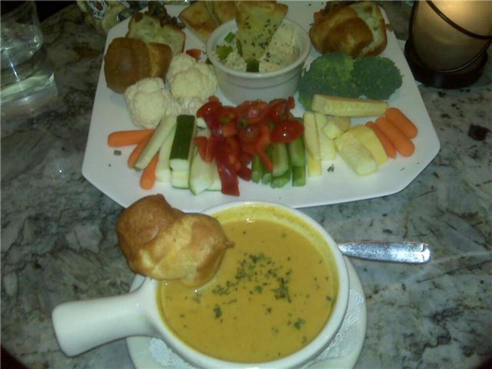Popover's in Portsmouth, NH :: Hummus plate with pumpkin curry soup on the side