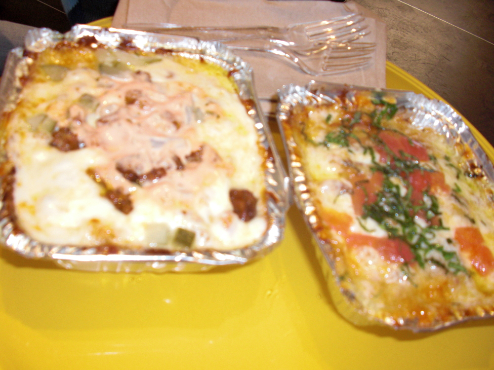 MacBar, SoHo :: Reuben Mac and Cheese and Margherita Mac and Cheese. SUPER yummy! I tried this place because I heard about it on yeahiatethat.com! Thanks Lils!