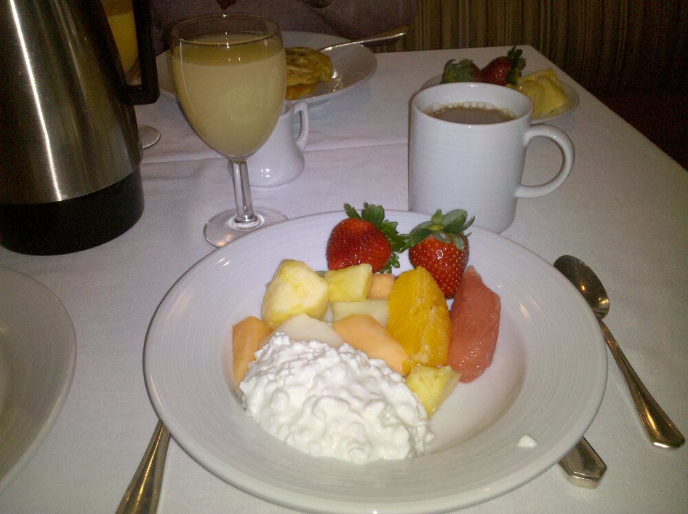 Marriott, Greenbelt, MD :: Breakfast Fruit, fresh and sweet, with grapefruit juice and coffee
