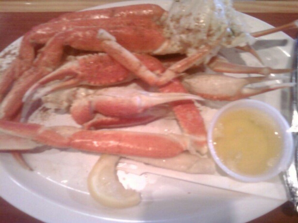 Route 1 :: Crab legs at Hooters!