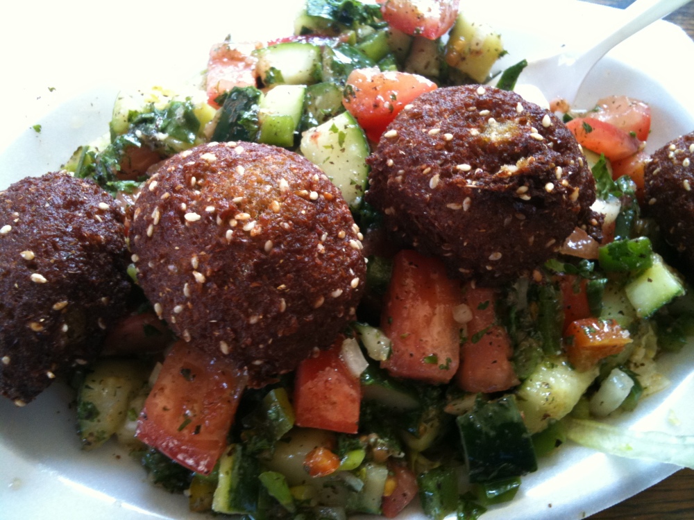 Moody's Falafel Palace :: Falafel Plate - this was my first time eating there while the sun has been up I think.  